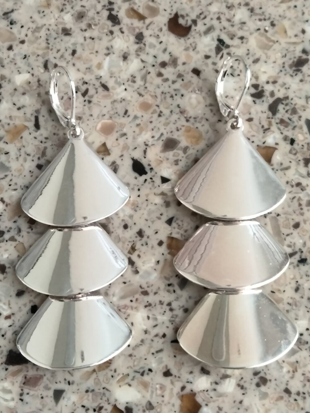 3 Tier Fan-Shaped Dangle Earrings